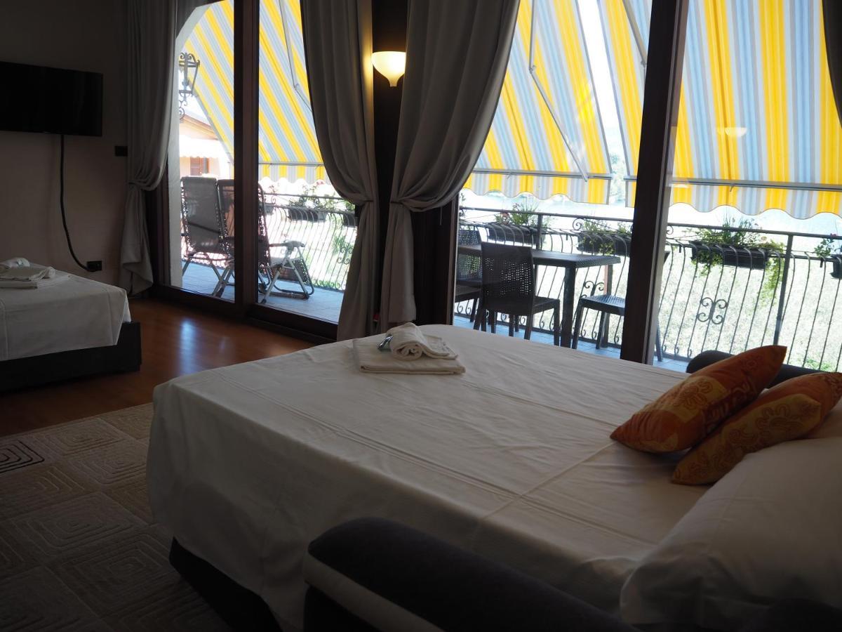 Liza'S Suite'S - Room'S With A View Sala Comacina Eksteriør billede