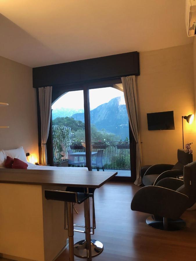 Liza'S Suite'S - Room'S With A View Sala Comacina Eksteriør billede